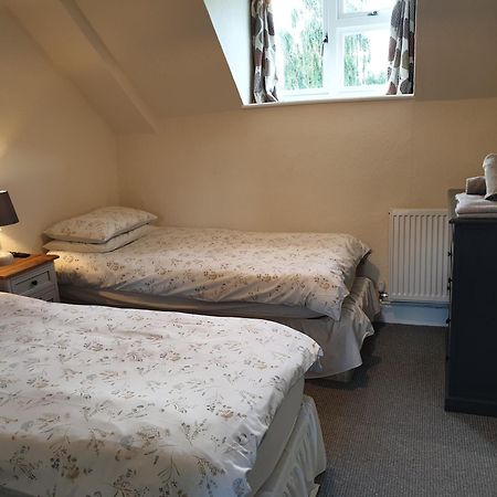 The Horse And Panniers Guest House. North Luffenham エクステリア 写真